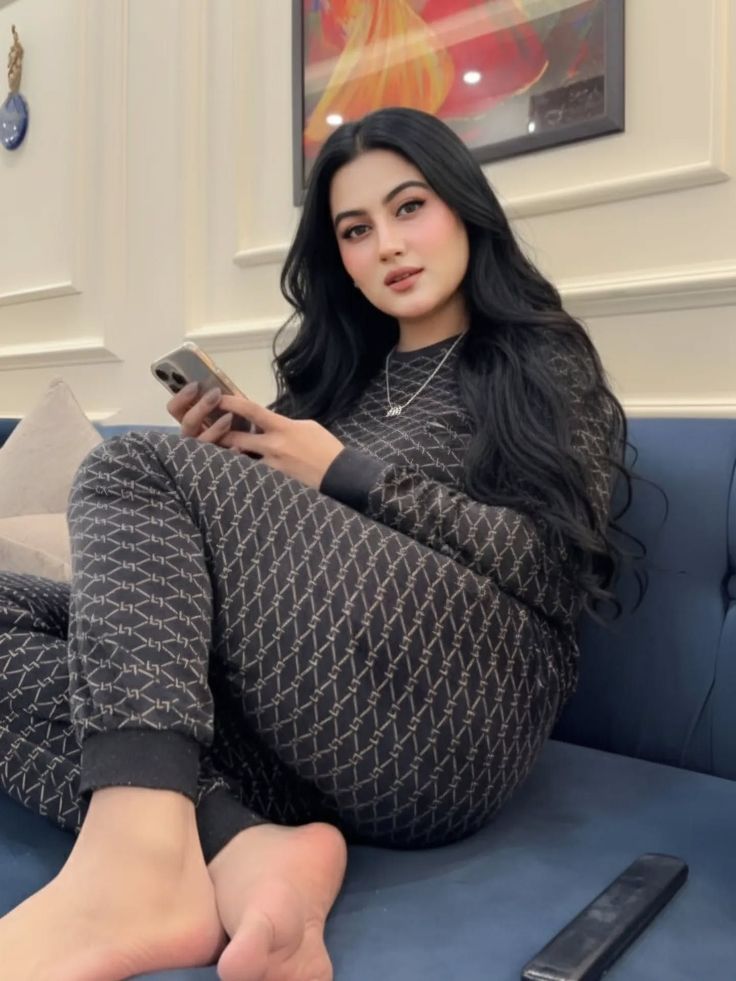 young escorts in lahore